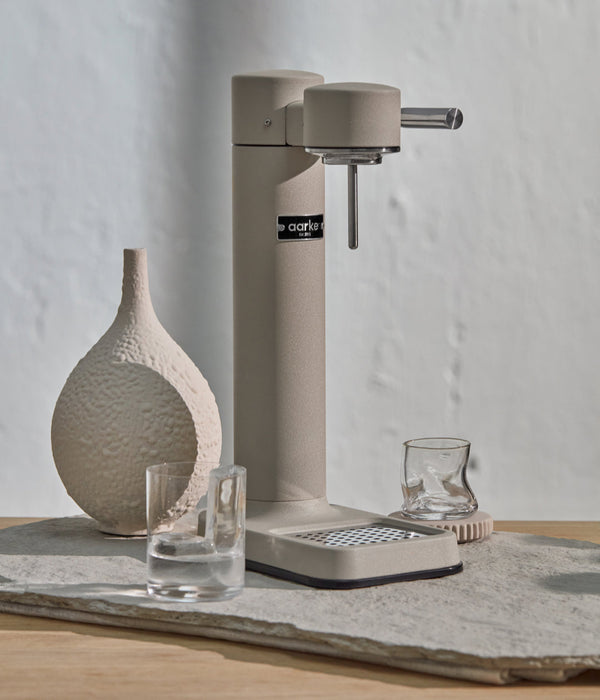 新品未使用 aarke CARBONATOR3 人気カラーのSandベージュ ✳︎ Aarke Carbonator 3 Sand Archive - Sparkling Water Maker